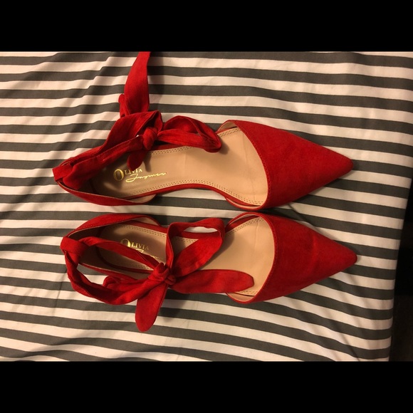 Red pointy flats - Picture 2 of 3